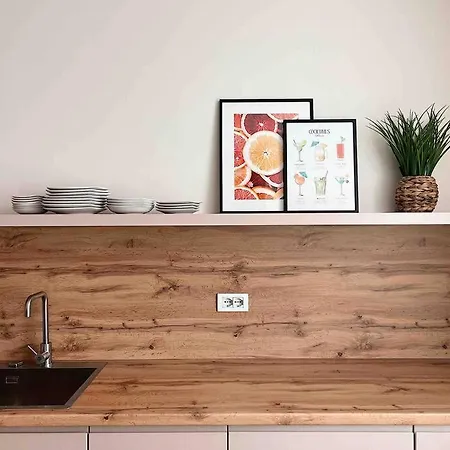 Eclectic 2br In The Bllok - Nook Apartment